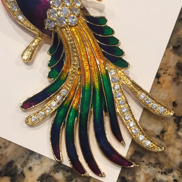 Vintage Peacock pin enamel and rhinestone - Picture 7 of 7